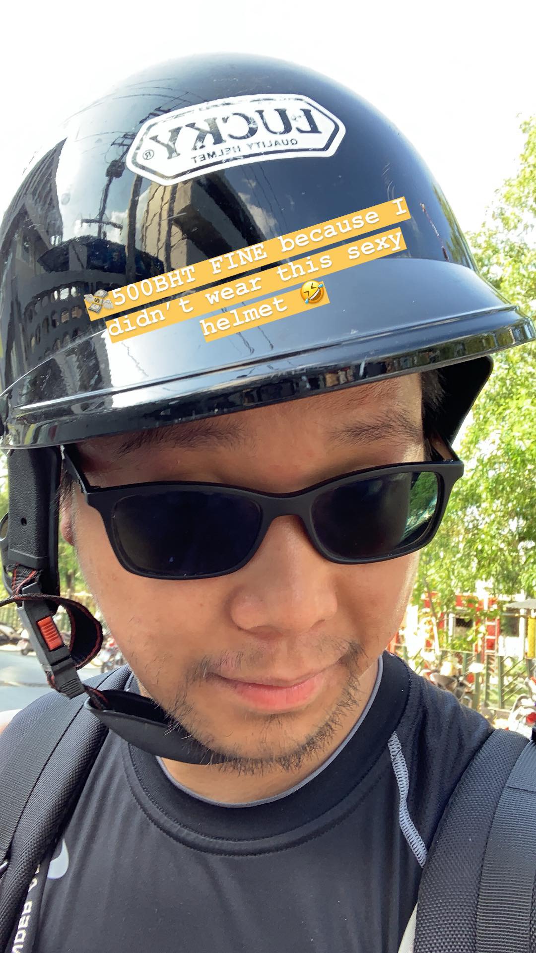 {:en}What’s the fine for riding a scooter in Thailand without a helmet.{:}{:de}Helmpflicht in Thailand{:}